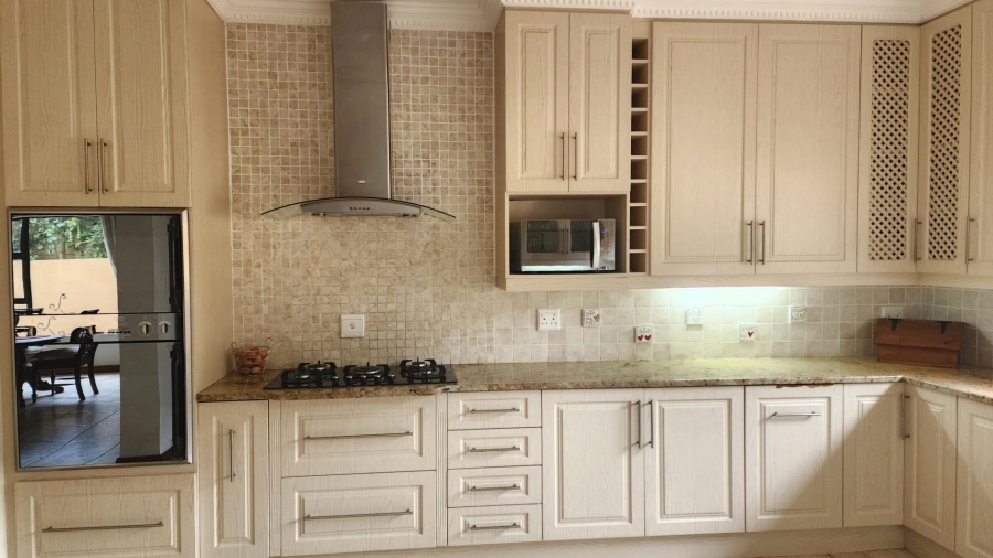 6 Bedroom Property for Sale in Hartenbos Heuwels Western Cape